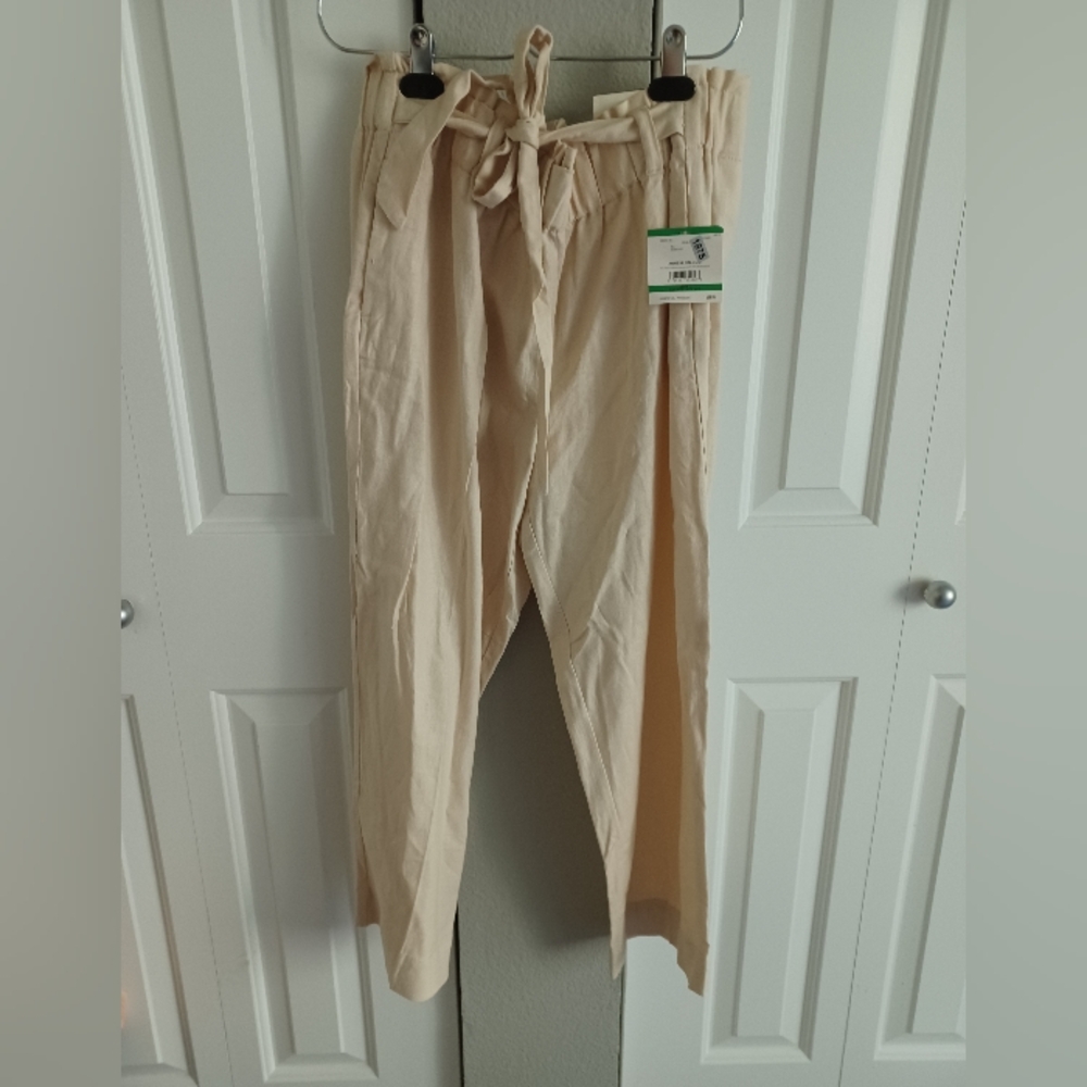 NWT Anne Klein Cropped Linen Pants